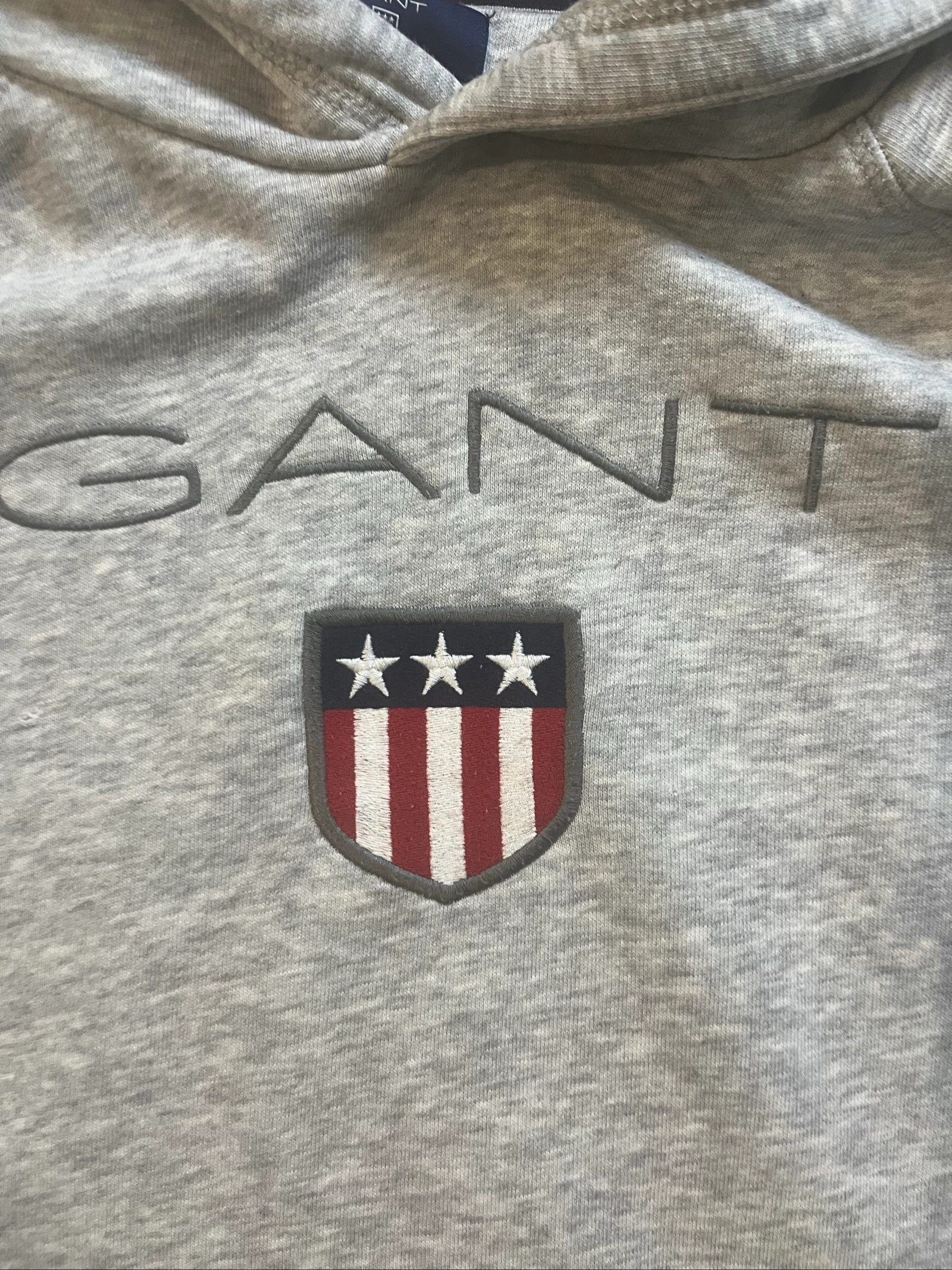 Grijze geborstelde hoodie met geborduurd shield-logo - Gant - 16jaar/XS - goede staat – photo 4